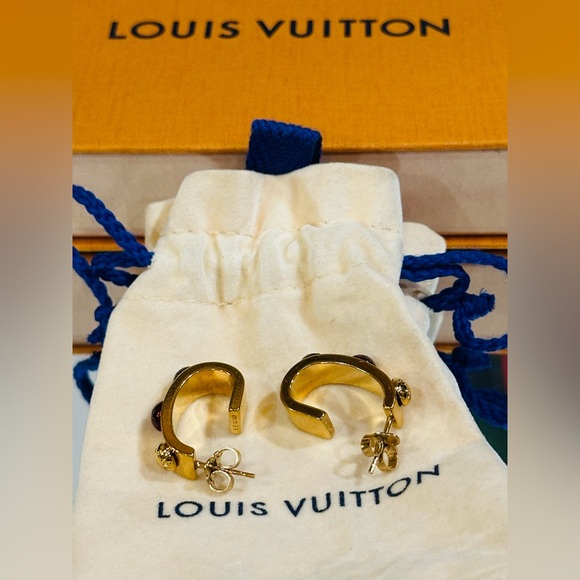 💎LOUIS VUITTON Chain Pierce Earrings Full Inclusion - Picture 14 of 17